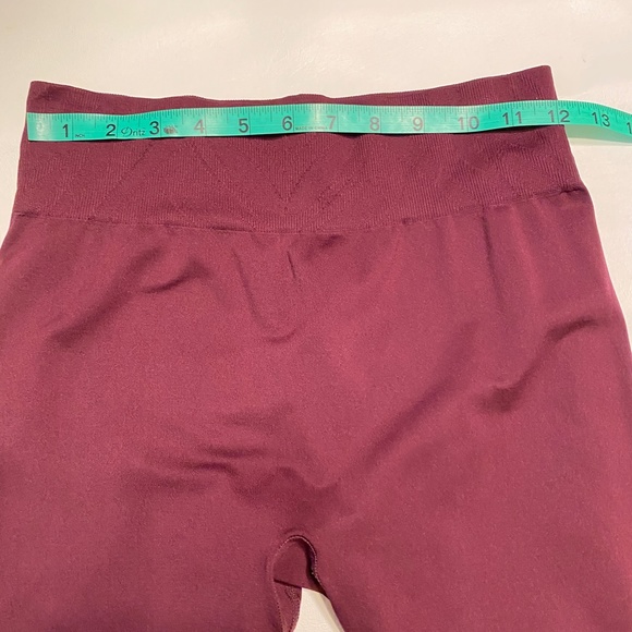 American Eagle Outfitters Aerie Maroon Cropped Leggings Floral Laser Cut medium - Picture 13 of 13